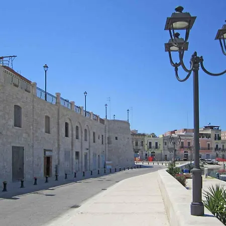 Villa Palazzo Biscilia With Private Pool - Happy Bisceglie